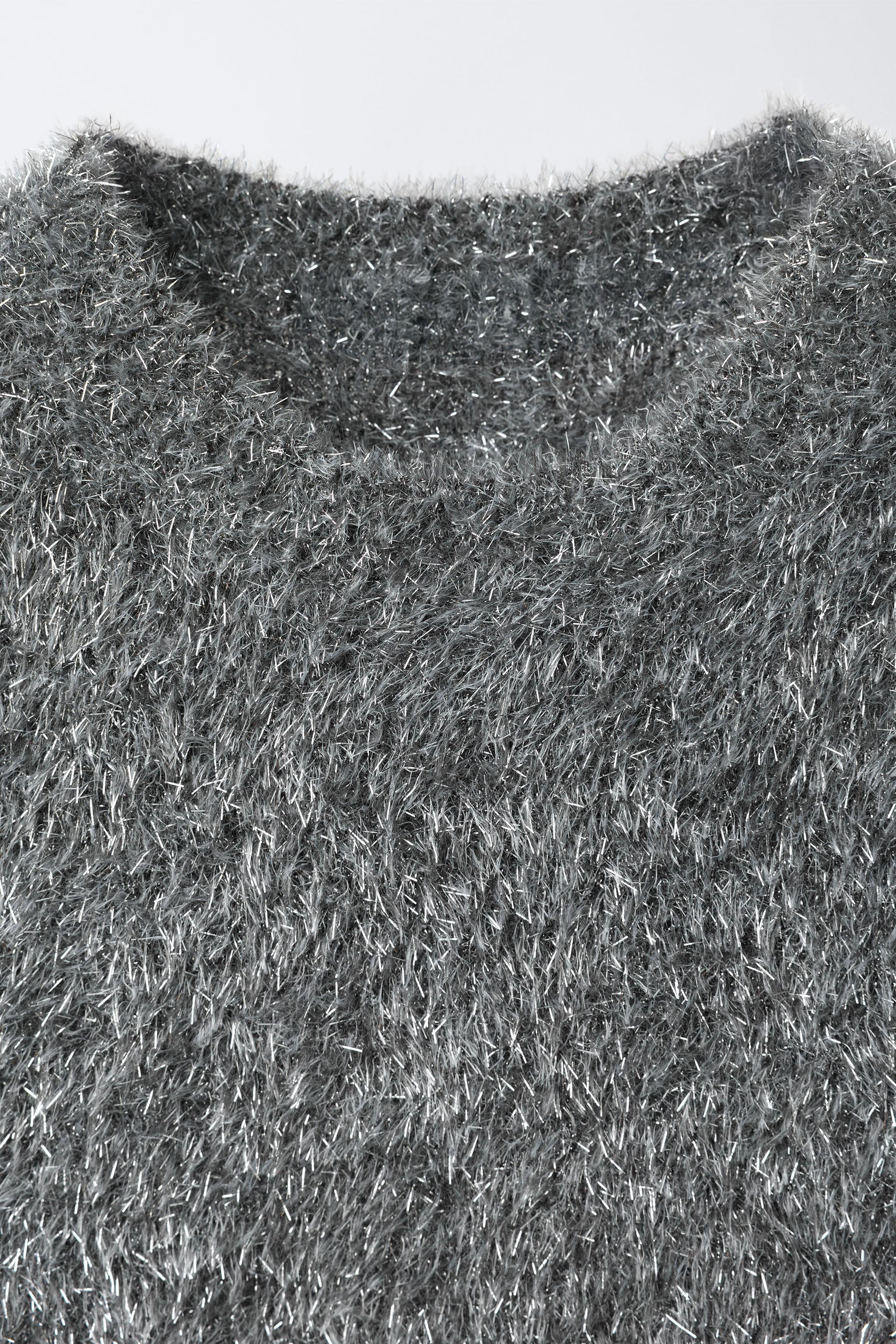 PULL EN MAILLE EFFET FOURRURE PAILLETTES